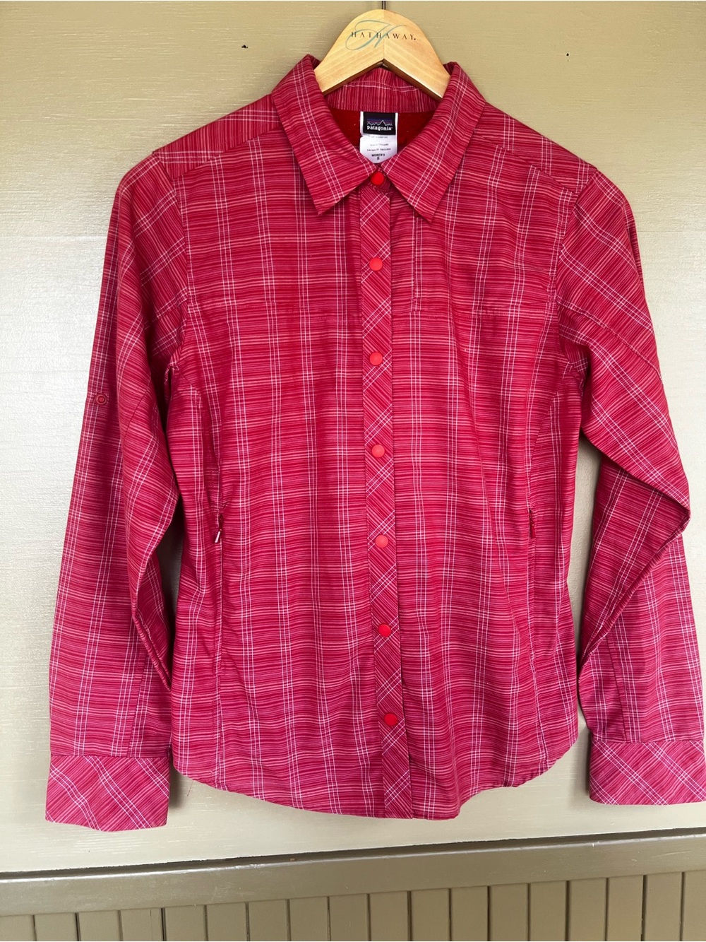 Patagonia Camilla 2 Red Plaid Snap Button-Up Active Shirt Small